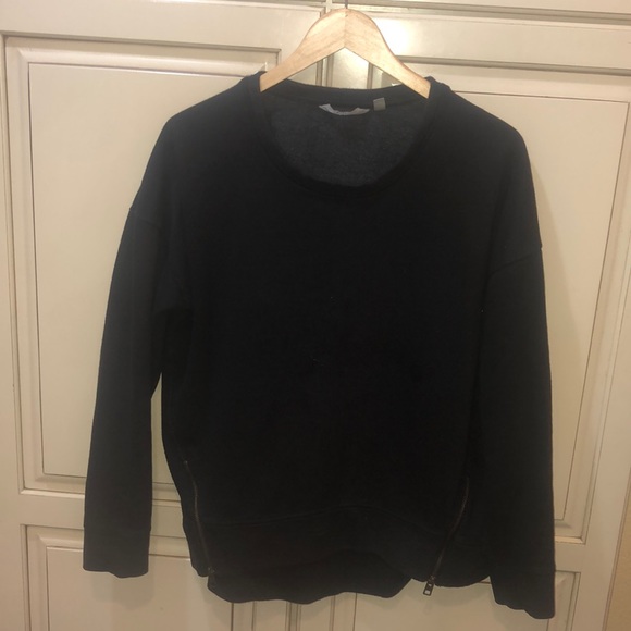 Athleta Tops - Athleta crewneck sweatshirt